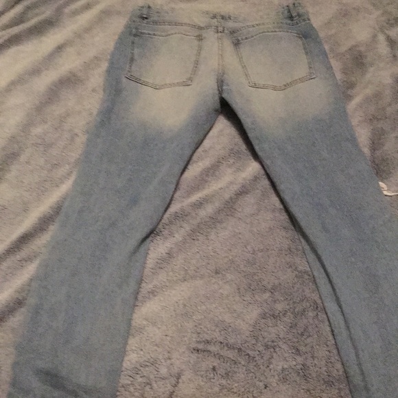 Jeans - Picture 4 of 4